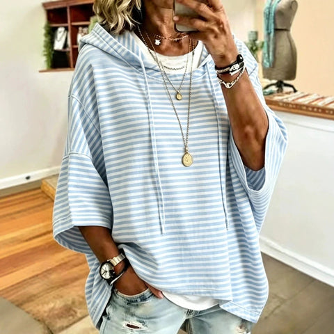Pull à capuche ample et décontracté rayé imprimé 3D pour femme m303000