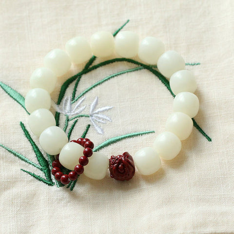 Natürliches weißes Jade-Bodhi-Wurzel-Eimer-Perlenarmband Zinnober-Erwachen-Löwe-Handgelenk-Scheiben-Handspiel-Armband Weiblicher Finger-Weichlaufring m3331301