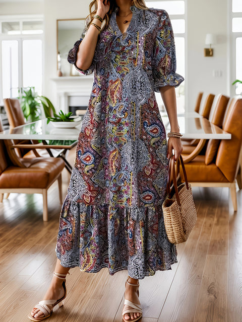 Bedrucktes Kleid mit V-Ausschnitt in Übergröße m301199 