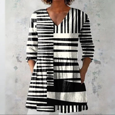 V-neck medium-sleeved T-shirt loose and casual new fashion women's top FF303377