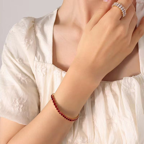 Elastisches Armband aus Titanstahl mit mehrfarbigen Zirkonen und Diamanten m3331108 