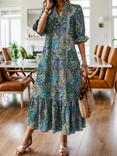 Bedrucktes Kleid mit V-Ausschnitt in Übergröße m301199 