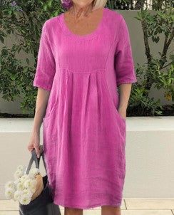 Einfarbiges Swing-Kleid mit Rundhalsausschnitt und Tasche m300060 