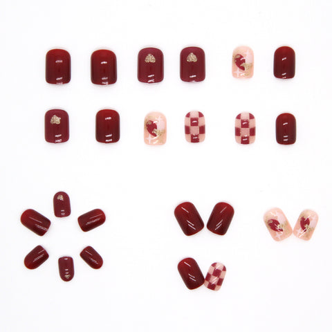 Tragen Sie ein abnehmbares künstliches Nagelstück mit roter, herzförmiger, weißer Liebesmaniküre m55010557 