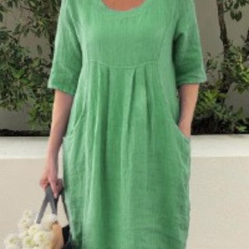 Einfarbiges Swing-Kleid mit Rundhalsausschnitt und Tasche m300060 