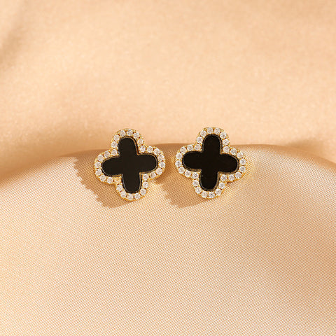 Gold-Volldiamant-Kleeblatt-Halskette für Frauen mit doppelseitigem Schwarz-Weiß-Design, minimalistische Ohrringe, Ringschmuck M5010663