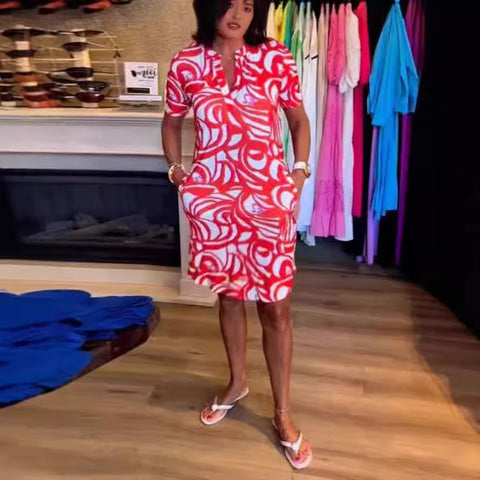 Kurzärmliges, bedrucktes Modekleid mit V-Ausschnitt m301312 
