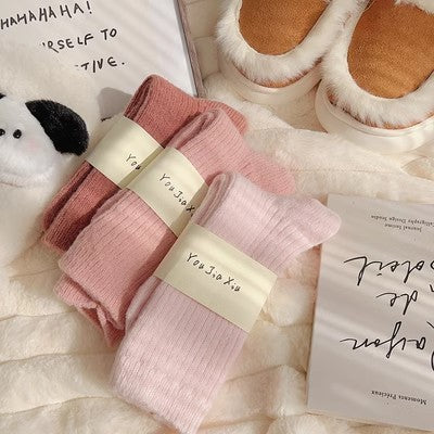 Einfarbige vertikale Plüschsocken, mittellange Kindersocken, Herbst- und Winterplüsch und verdickte Wärme, Plüschsocken im japanischen Stil, lange Wintersocken, m1915010473 