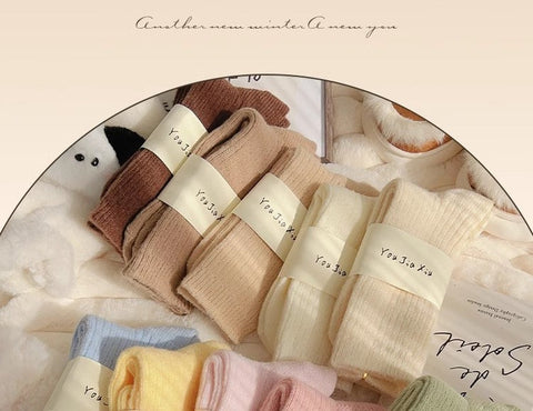Einfarbige vertikale Plüschsocken, mittellange Kindersocken, Herbst- und Winterplüsch und verdickte Wärme, Plüschsocken im japanischen Stil, lange Wintersocken, m1915010473 