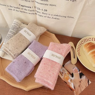 Chaussettes en cachemire à fil à pois, chaussettes mi-longues pour enfants, isolation en peluche épaissie d'automne et d'hiver, chaussettes longues en laine empilées m1915010471