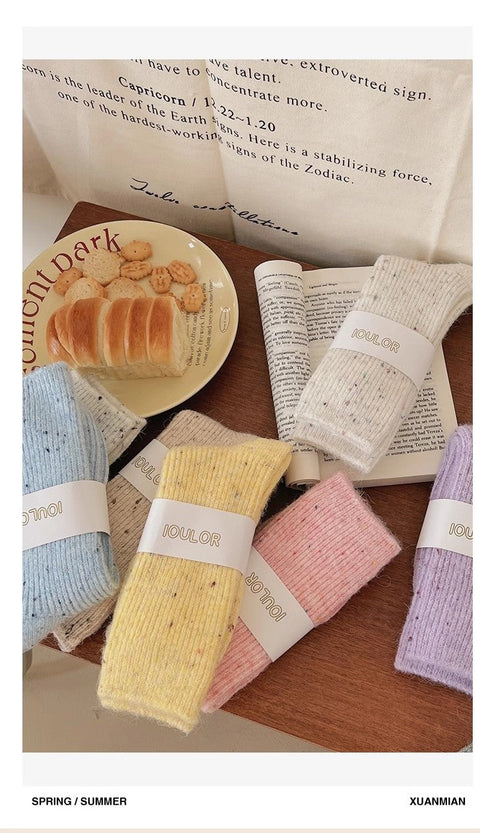 Chaussettes en cachemire à fil à pois, chaussettes mi-longues pour enfants, isolation en peluche épaissie d'automne et d'hiver, chaussettes longues en laine empilées m1915010471