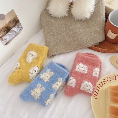 Chaussettes en laine de vison de dessin animé pour enfants en automne et en hiver avec des chaussettes de sol en fourrure épaisse et chaude et mignonne en peluche m1915010440